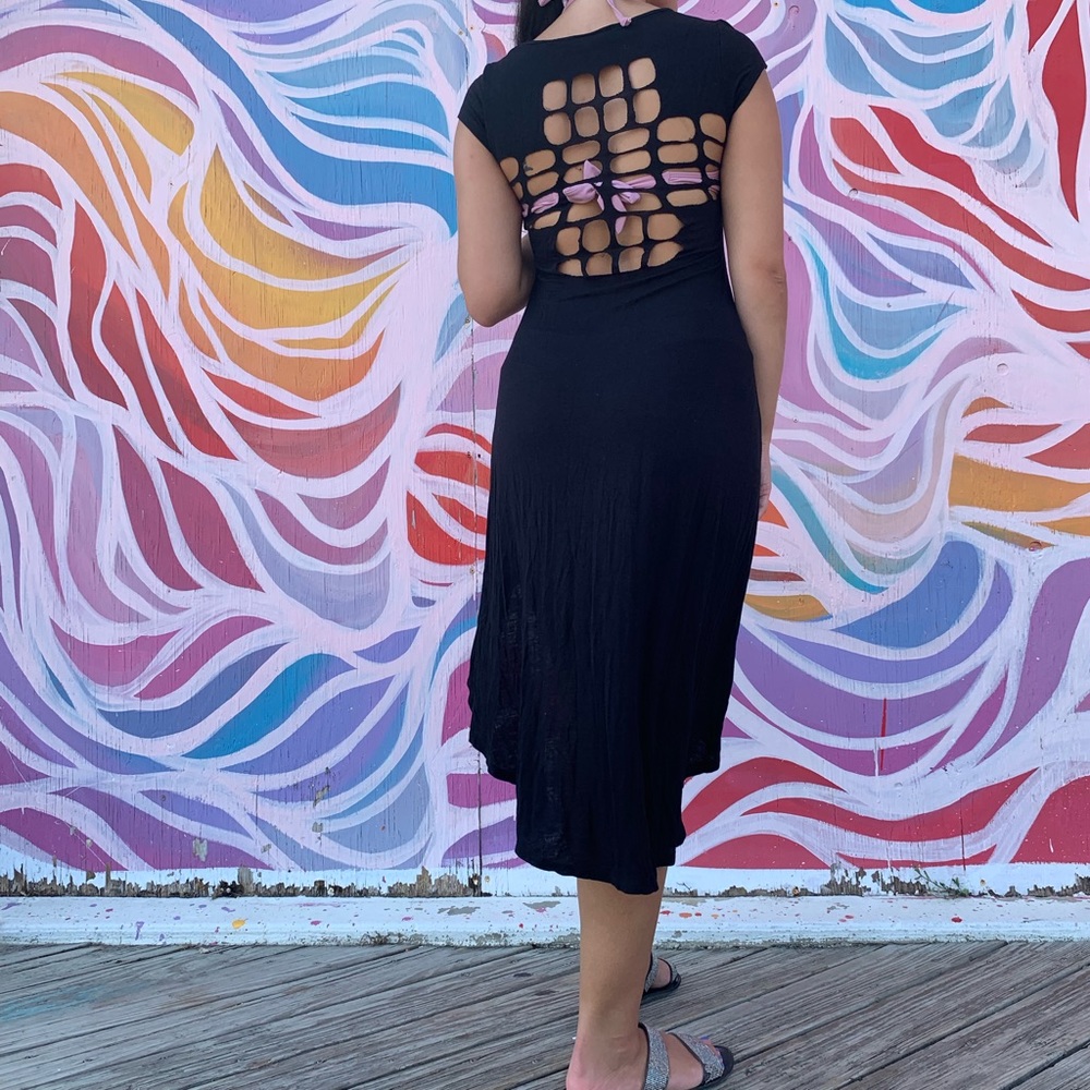 BLACK DRESS - Picture 3 of 3